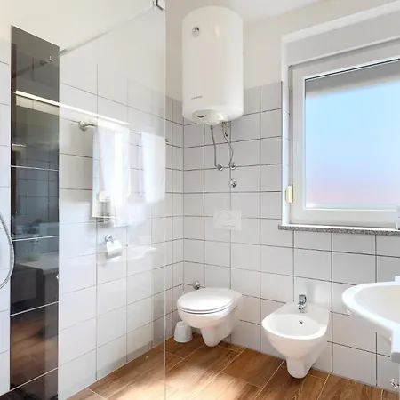 Lara 2 Ferienhaus Ližnjan