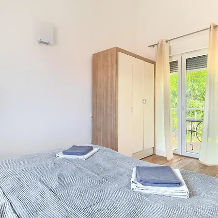 Lara 2 Villa Ližnjan