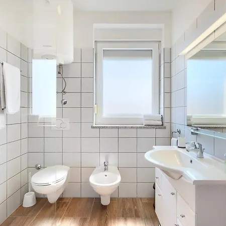Lara 2 Villa Ližnjan