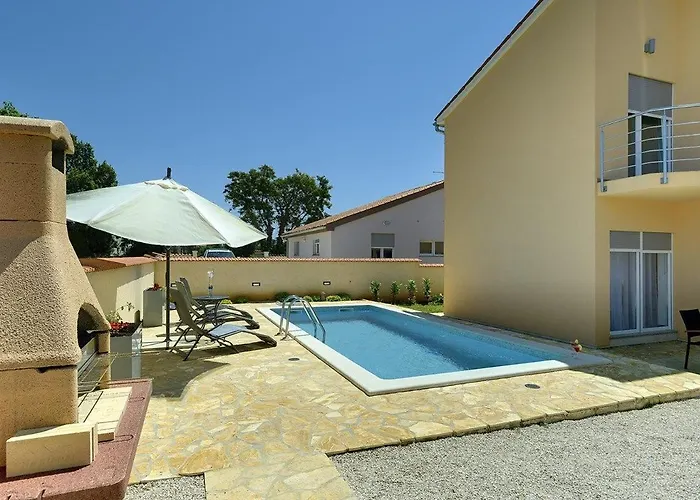 Lara 2 Villa Ližnjan