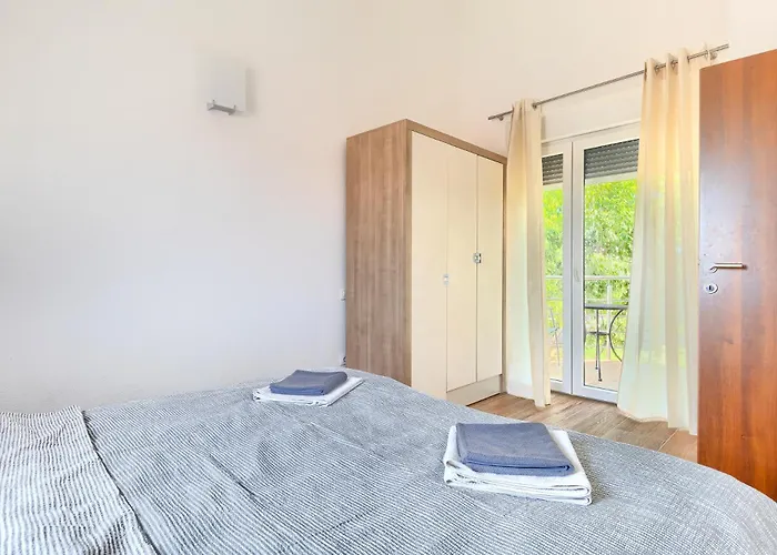 Lara 2 Villa Ližnjan